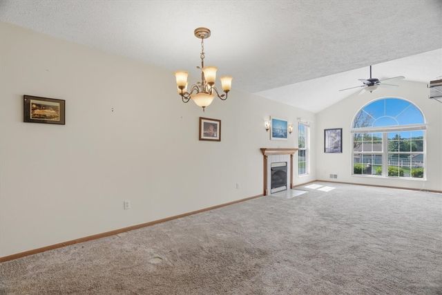 106 Barrington DRIVE, Collier Twp, PA 15071