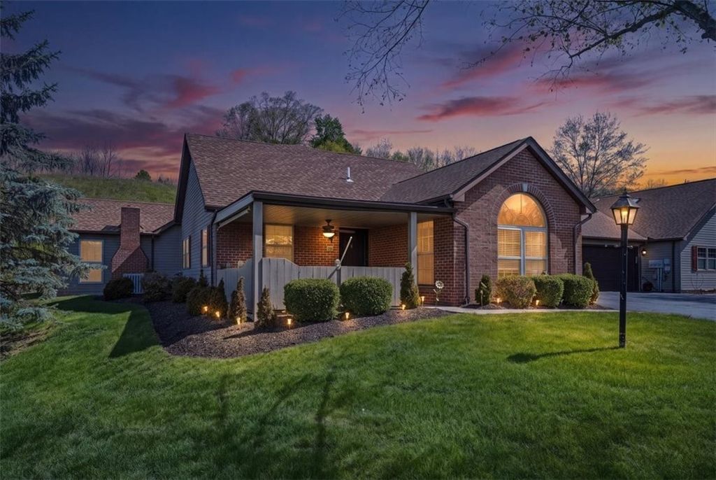 106 Barrington DRIVE, Collier Twp, PA 15071