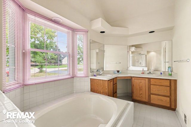 4127 Split Rail Lane, Fenton Twp, MI 48430
