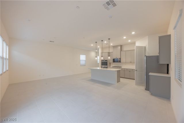 95 Silver Run Lane, Las Vegas, NV 89138