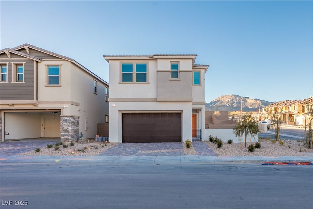 95 Silver Run Lane, Las Vegas, NV 89138