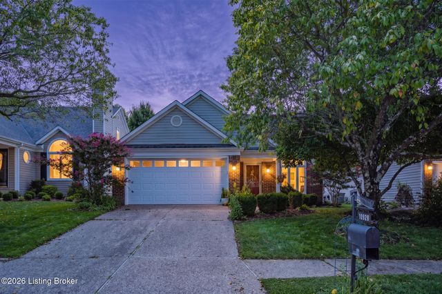 10928 Fairway Pointe Dr, Louisville, KY 40241