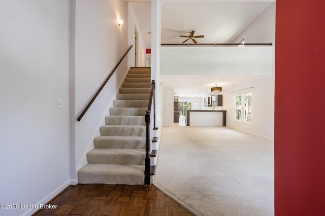 10928 Fairway Pointe Dr, Louisville, KY 40241