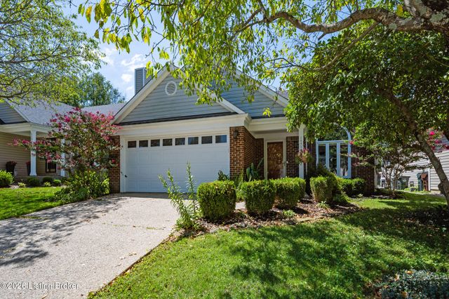 10928 Fairway Pointe Dr, Louisville, KY 40241