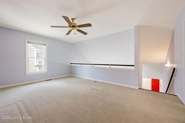 10928 Fairway Pointe Dr, Louisville, KY 40241