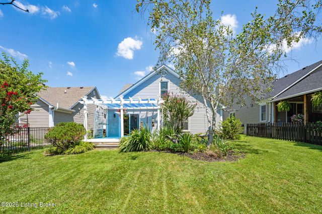 10928 Fairway Pointe Dr, Louisville, KY 40241
