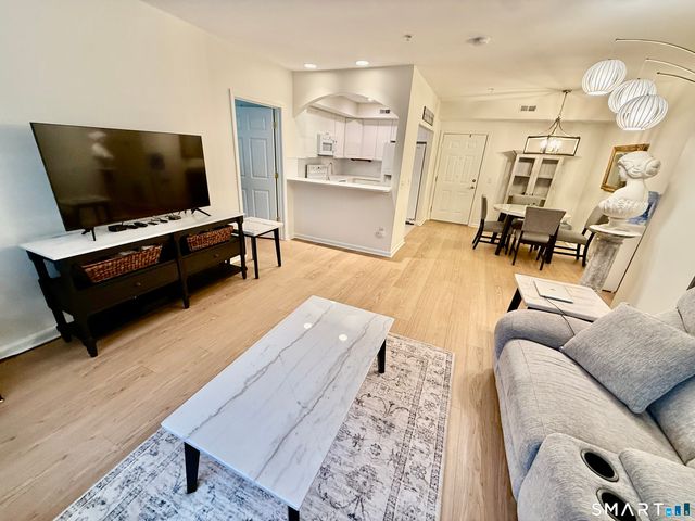 2590 Gold Star Highway 110, Groton, CT 06355