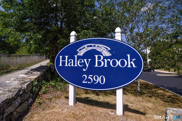 2590 Gold Star Highway 110, Groton, CT 06355