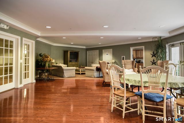 2590 Gold Star Highway 110, Groton, CT 06355