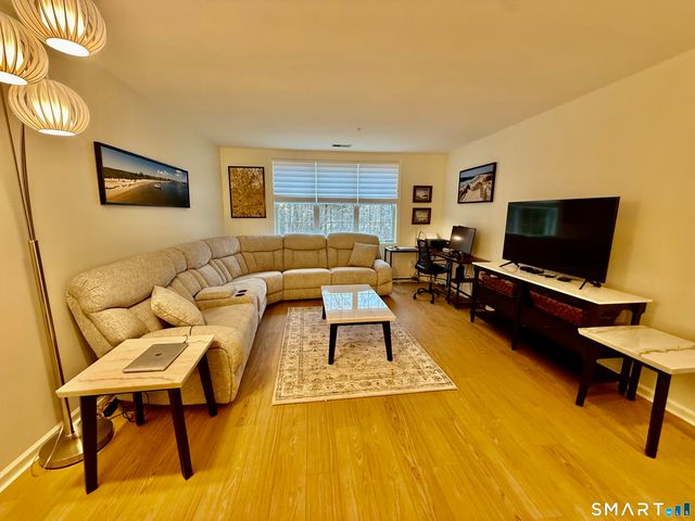 2590 Gold Star Highway 110, Groton, CT 06355