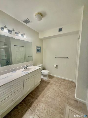 2590 Gold Star Highway 110, Groton, CT 06355