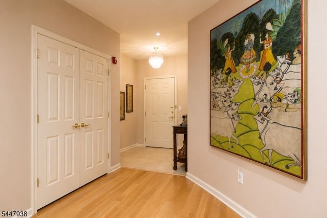 5103 Pointe Gate Dr 5103, Livingston Twp., NJ 07039