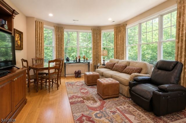 5103 Pointe Gate Dr 5103, Livingston Twp., NJ 07039