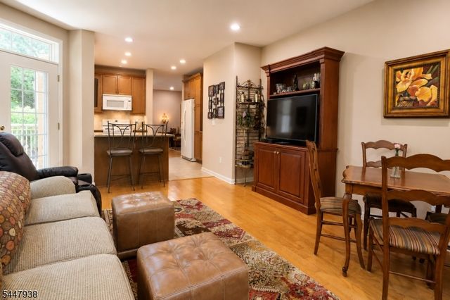 5103 Pointe Gate Dr 5103, Livingston Twp., NJ 07039