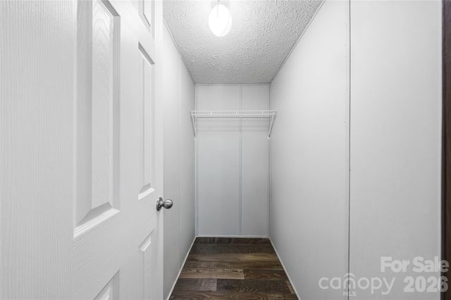 45 Alan Retreat Road, Hendersonville, NC 28792