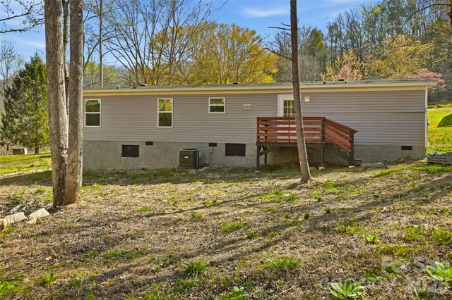 45 Alan Retreat Road, Hendersonville, NC 28792