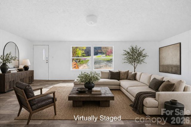 45 Alan Retreat Road, Hendersonville, NC 28792