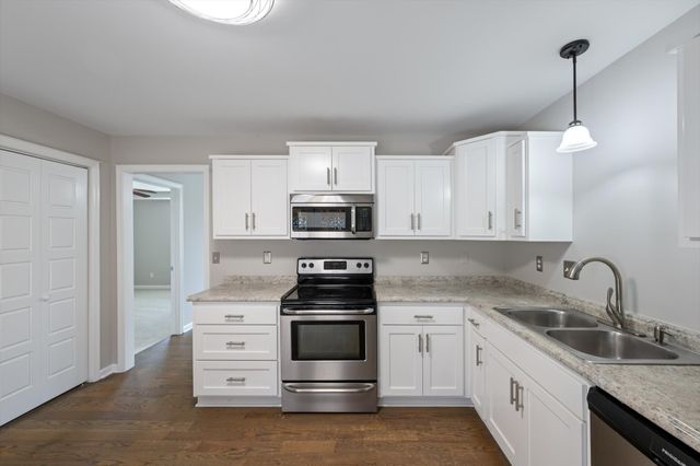 101 Birch St, Dickson, TN 37055