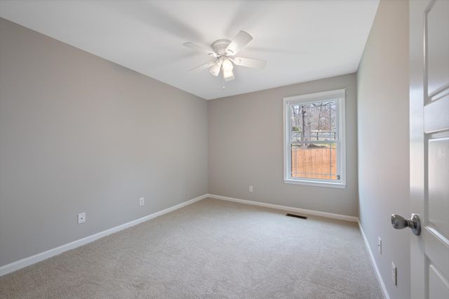 101 Birch St, Dickson, TN 37055