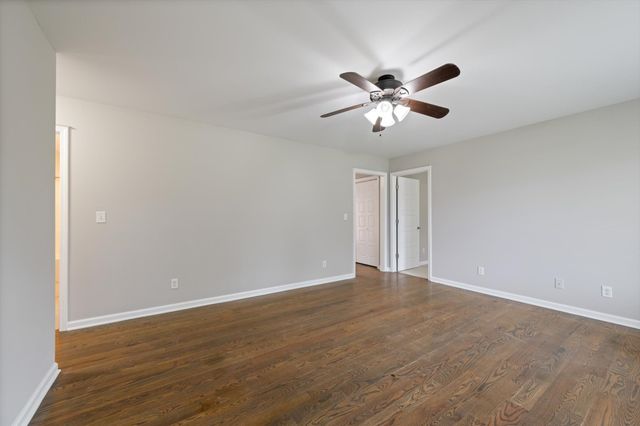 101 Birch St, Dickson, TN 37055