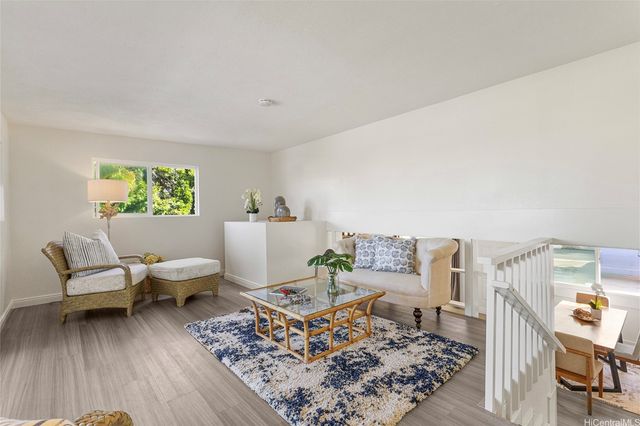 3015 Alencastre Place, Honolulu, HI 96816