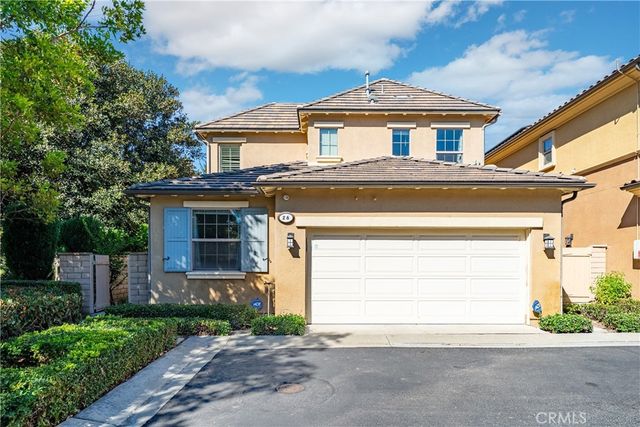 26 Twin Gables, Irvine, CA 92620
