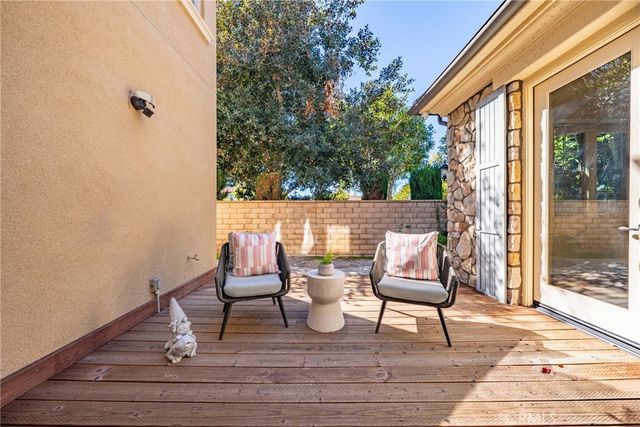 26 Twin Gables, Irvine, CA 92620