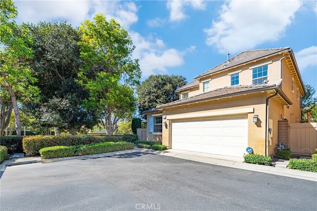 26 Twin Gables, Irvine, CA 92620
