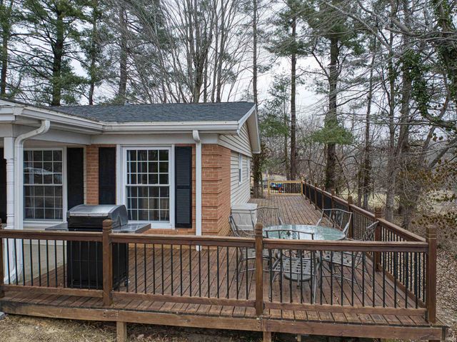 212 E Berkeley Avenue, Evansville, IN 47711