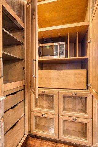 212 E Berkeley Avenue, Evansville, IN 47711