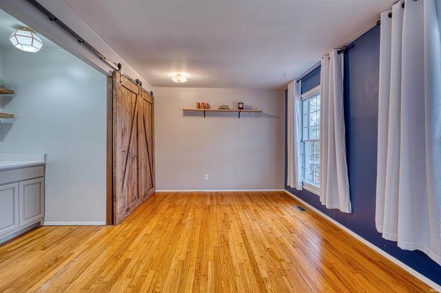 212 E Berkeley Avenue, Evansville, IN 47711