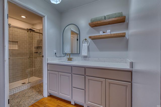 212 E Berkeley Avenue, Evansville, IN 47711