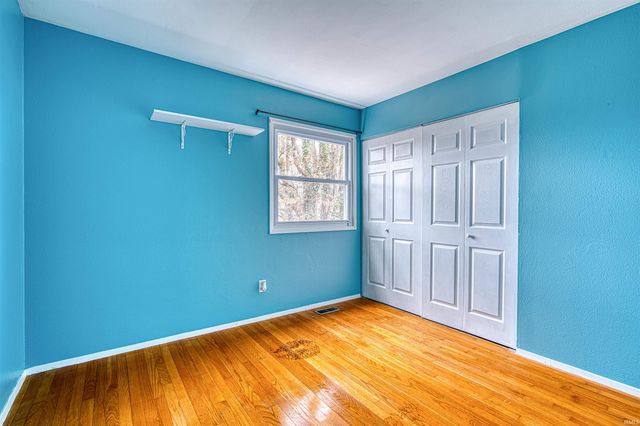 212 E Berkeley Avenue, Evansville, IN 47711