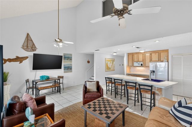 14434 E Cabana St 215, Corpus Christi, TX 78418