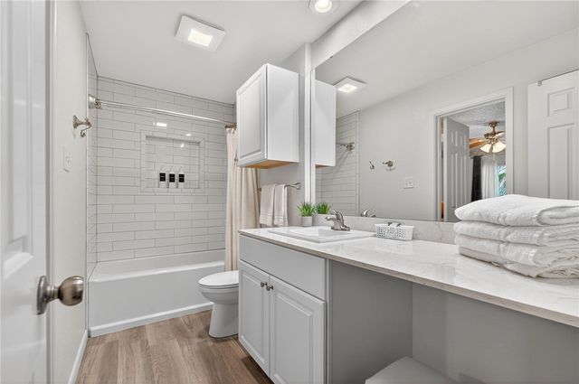 14434 E Cabana St 215, Corpus Christi, TX 78418