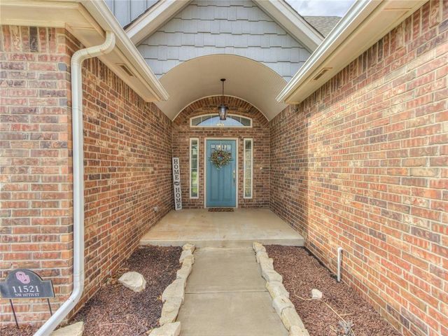 11521 NW 107th Street, Yukon, OK 73099