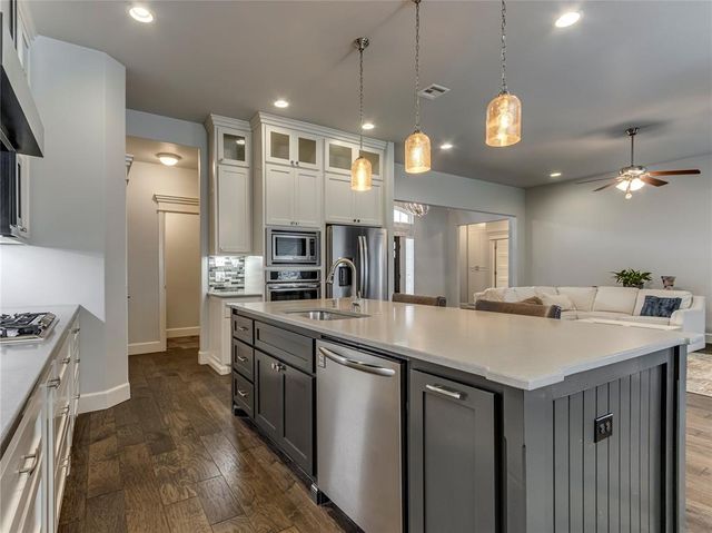 11521 NW 107th Street, Yukon, OK 73099