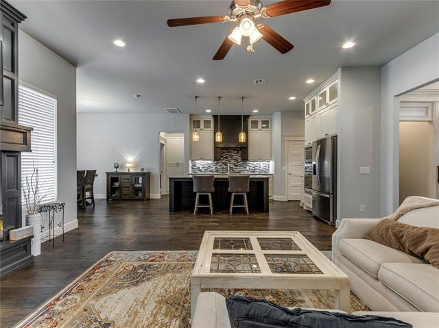 11521 NW 107th Street, Yukon, OK 73099