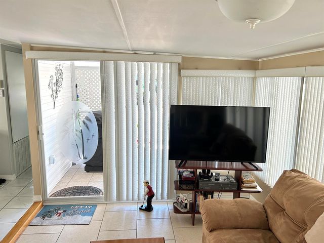 3332 Broadway Street, Hollywood, FL 33021
