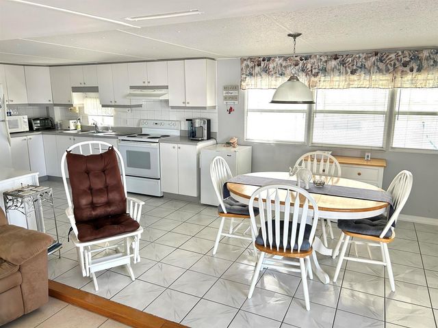 3332 Broadway Street, Hollywood, FL 33021