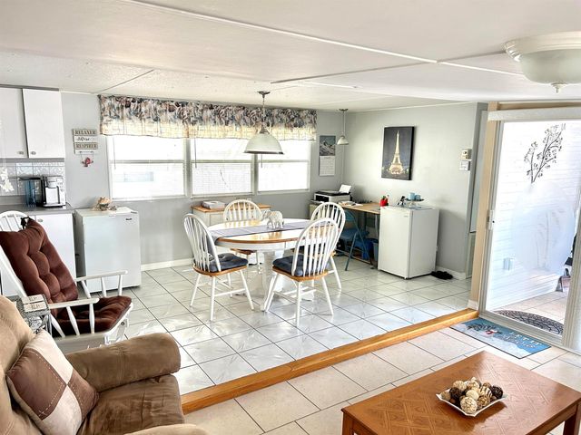 3332 Broadway Street, Hollywood, FL 33021