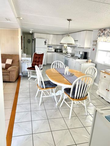 3332 Broadway Street, Hollywood, FL 33021