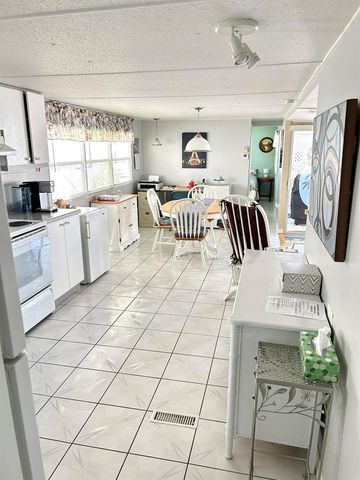 3332 Broadway Street, Hollywood, FL 33021