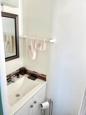 3332 Broadway Street, Hollywood, FL 33021