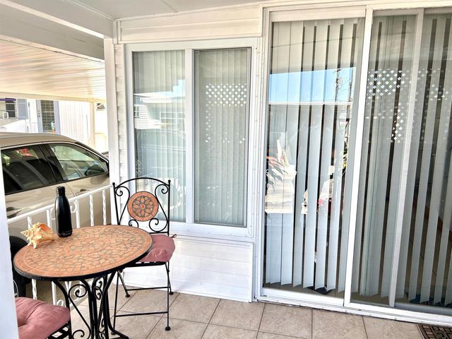 3332 Broadway Street, Hollywood, FL 33021