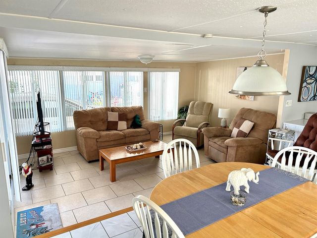 3332 Broadway Street, Hollywood, FL 33021
