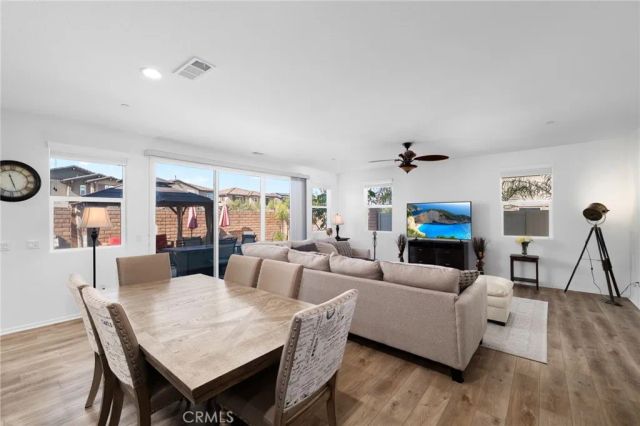 38464 Rosegate, Murrieta, CA 92563
