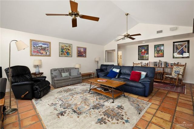 1512 Hibiscus Avenue, Mcallen, TX 78501