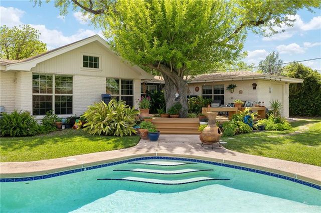 1512 Hibiscus Avenue, Mcallen, TX 78501