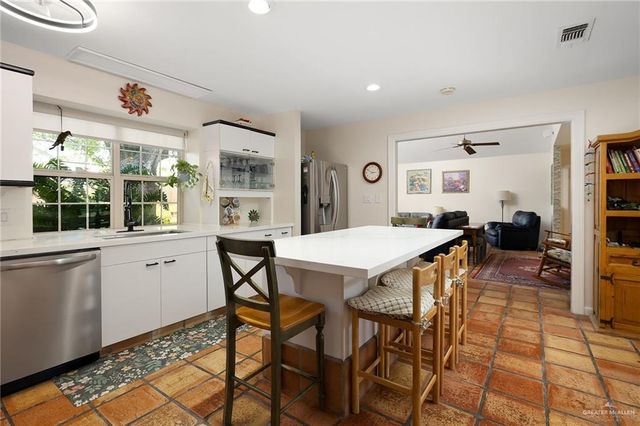 1512 Hibiscus Avenue, Mcallen, TX 78501